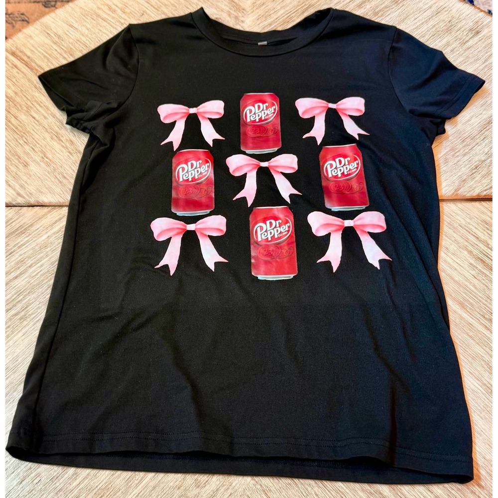 Dr Pepper Coquette Pink Bows Graphic Short Sleeve T-Shirt Black XS
